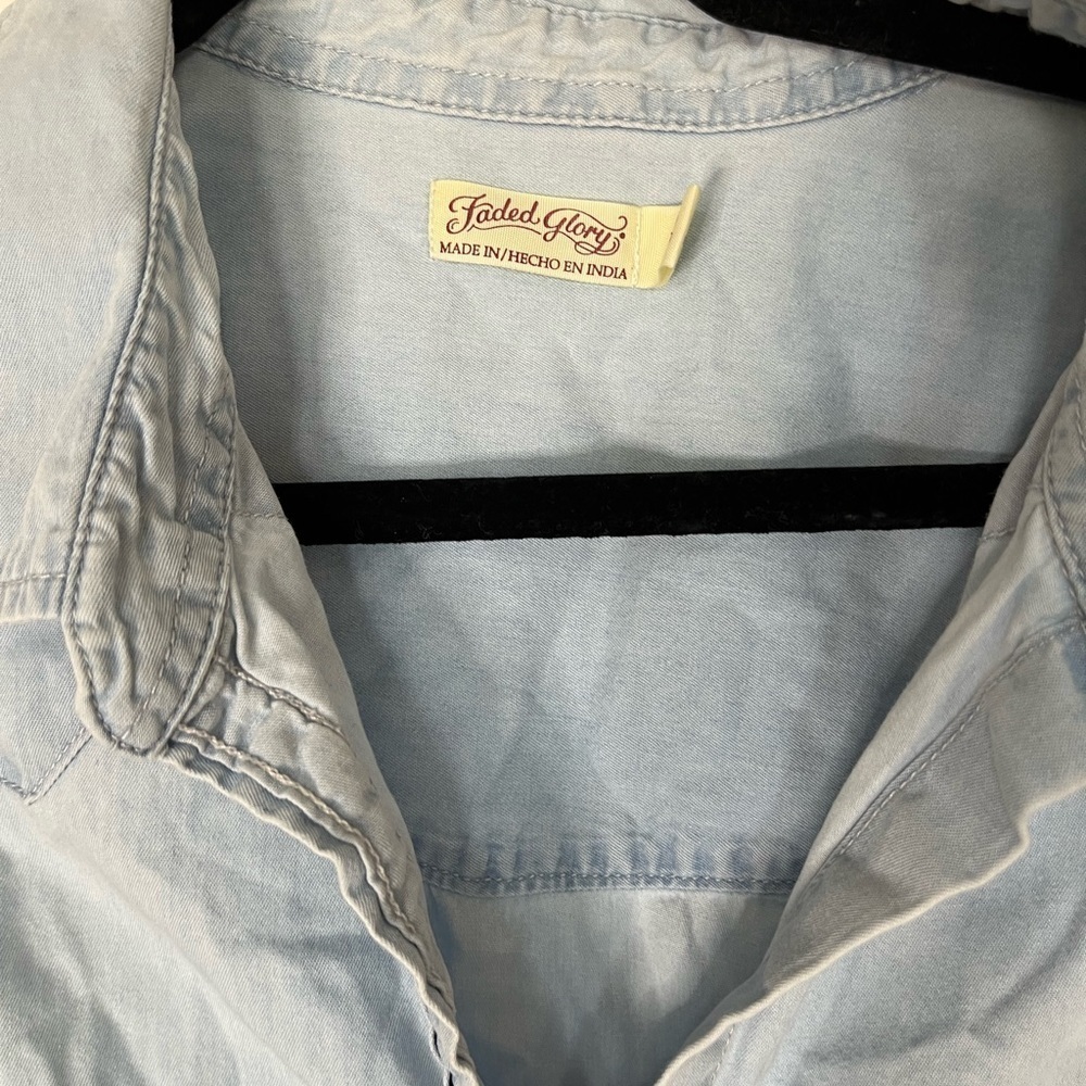 (FADED GLORY) collared button down top - Picture 4 of 6
